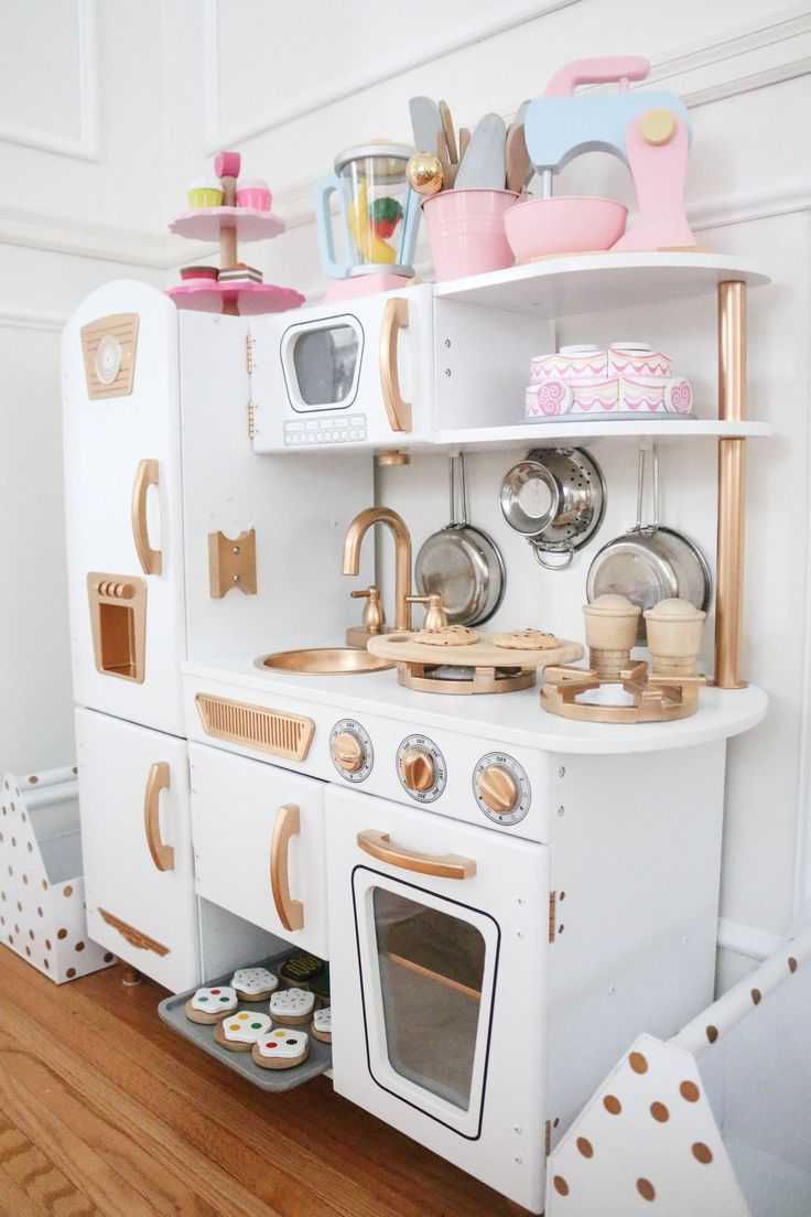 Just like so many, we fell for this KidKraft Vintage Kitchen HERE. You